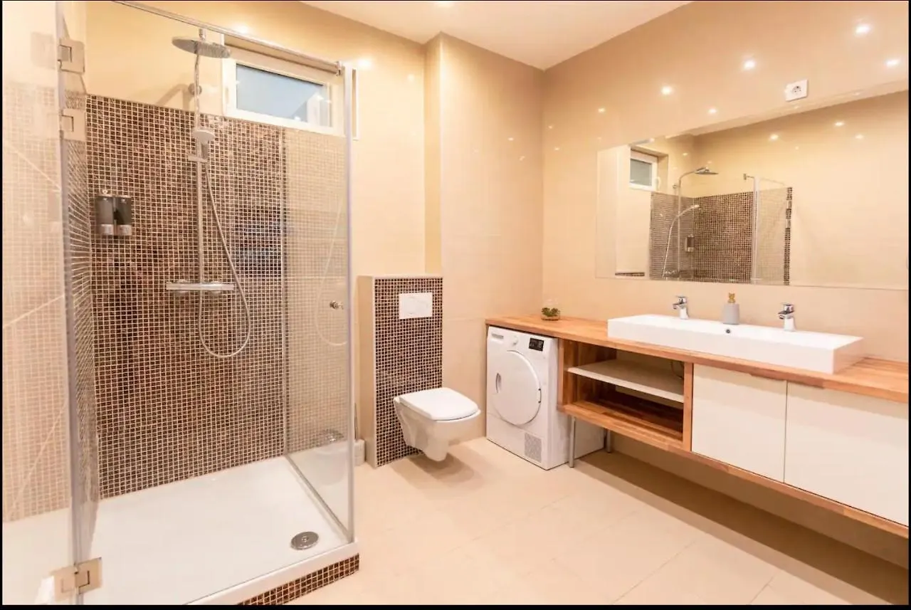 Comfortable Apartments Vienna 1100 With Contactless Check-In