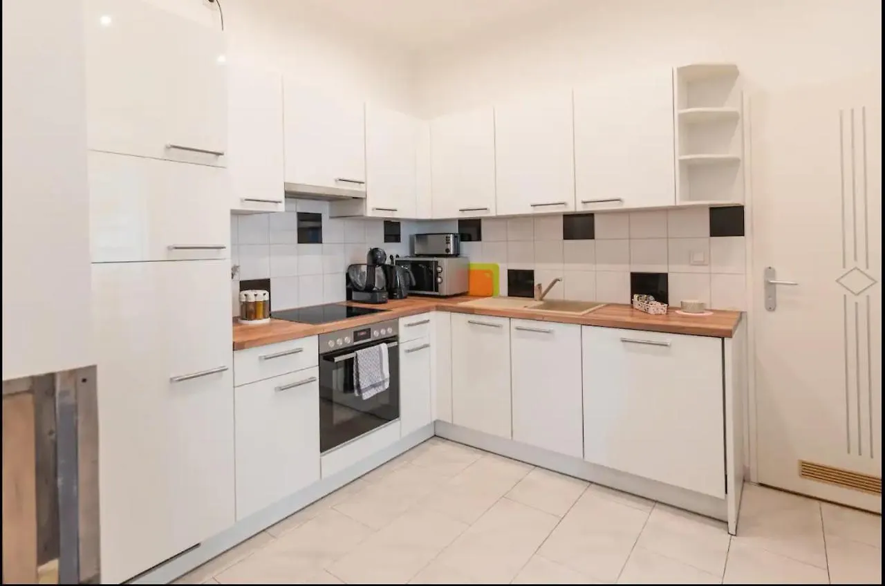 Comfortable Apartments Vienna 1100 With Contactless Check-In