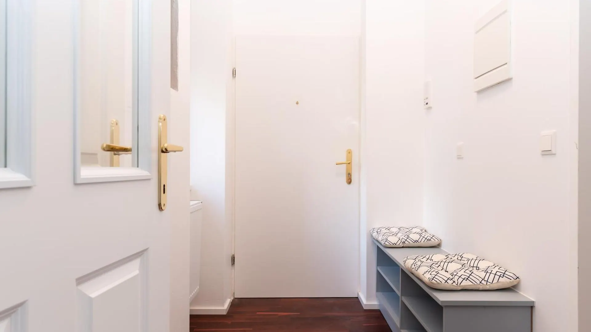 Comfortable Apartments Vienna 1100 With Contactless Check-In